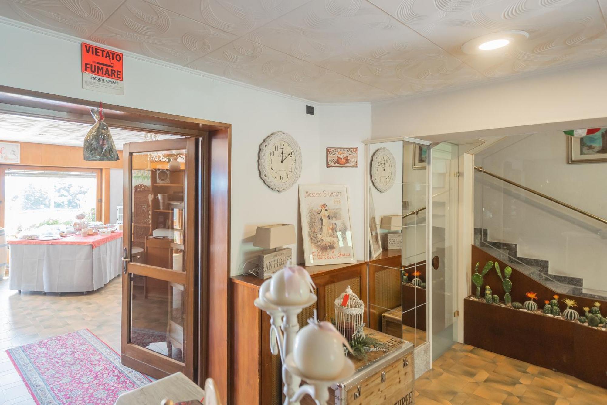 Hotel Mirabeau 3*